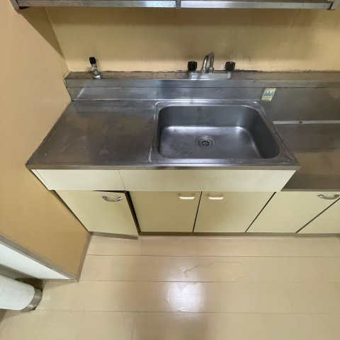 室蘭東町第１住宅のキッチン
