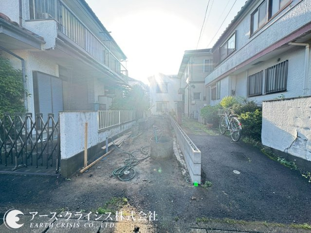 【外観】 | 松戸市西馬橋140Ⅱ① | お気に入りのハウスメーカーや工務店で建築可能。デザインも間取も自由に決められるので、「自分たちらしい暮らし」を実現できます。日常に便利さと穏やかさを兼ね備えてた、立地はいかがでしょうか。