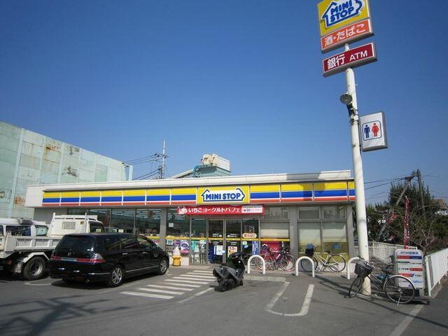 ミニストップ調布多摩…まで592m
