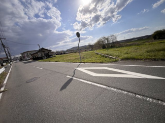 【前面道路含む現地写真】 | 小野市敷地町　土地