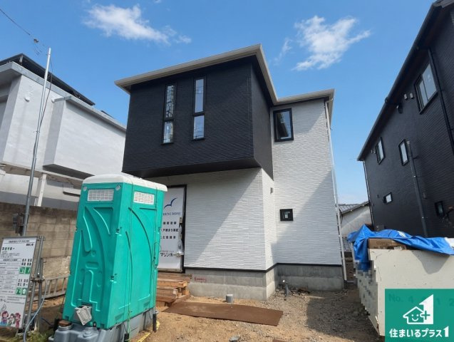 神戸市須磨区高尾台　新築一戸建ての外観|周辺は落ち着いた街並みの住宅地！子育てがしやすい住環境です！まだ未完成ですが、現地でしかわからない事もございます。是非一度ご覧ください。
