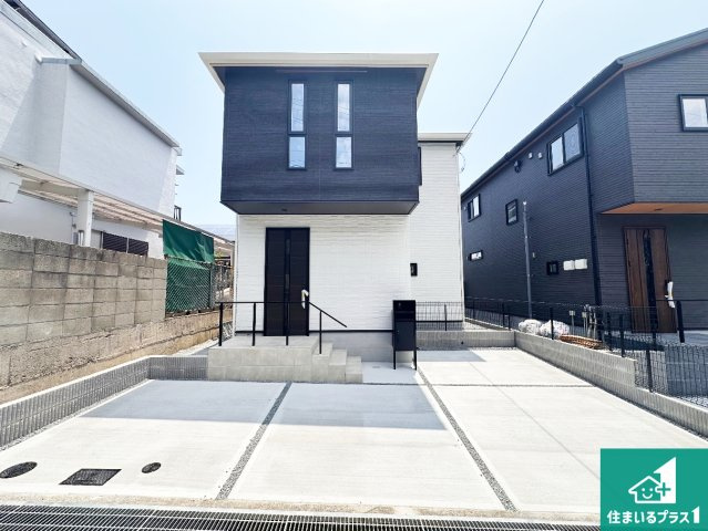 神戸市須磨区高尾台　新築一戸建ての外観|お客様に長く安心して住んでいだだける事にこだわった家づくり！住んでからのアフターサービスにもしっかりと取り組んでいます！
