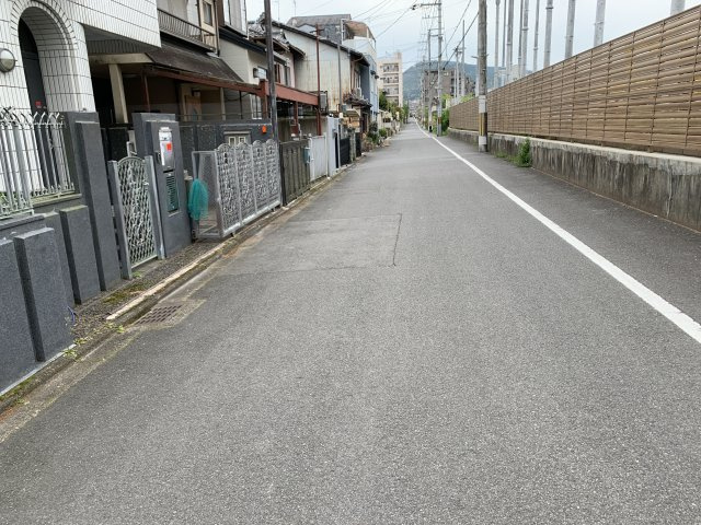 京都市北区紫竹上長目町　建築条件無し売土地の前面道路含む現地写真