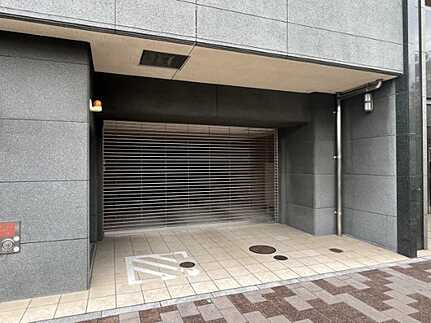 ルミナス三川町ラヴィアン・シャンゼリゼの玄関