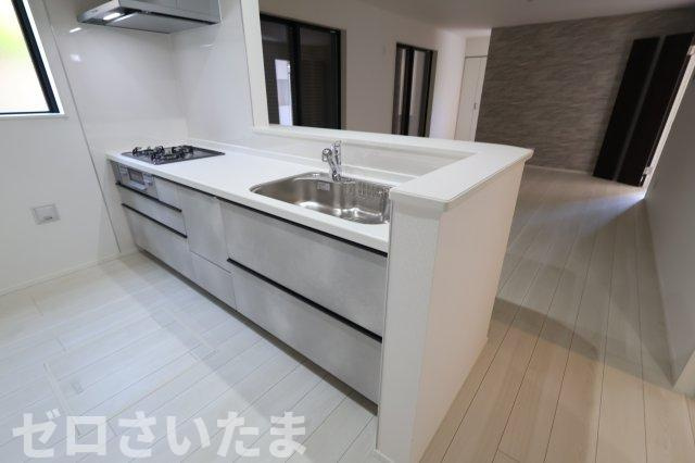 《仲介手数料無料》富士見市渡戸１丁目5-28新築一戸建てグラファーレのキッチン