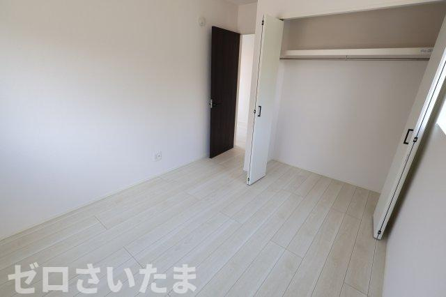 《仲介手数料無料》富士見市渡戸１丁目5-28新築一戸建てグラファーレの洋室|2階 5.25帖