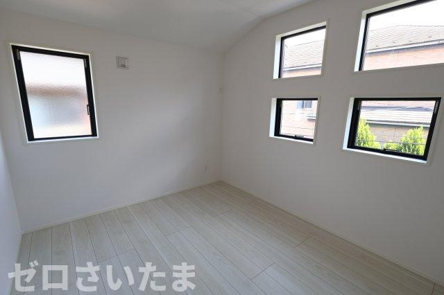 《仲介手数料無料》富士見市渡戸１丁目5-28新築一戸建てグラファーレの洋室|2階 5.25帖