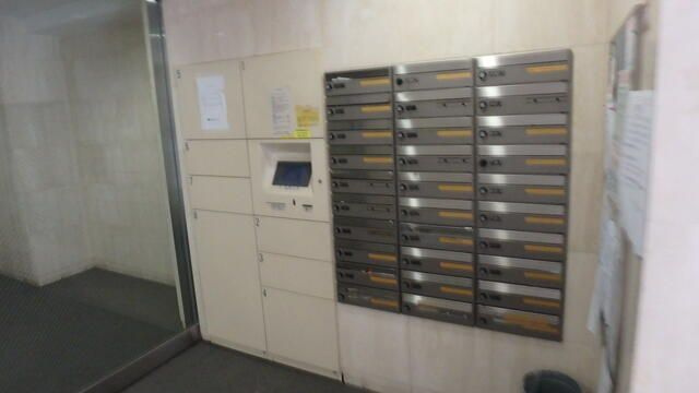 エスコート西早稲田のエントランス