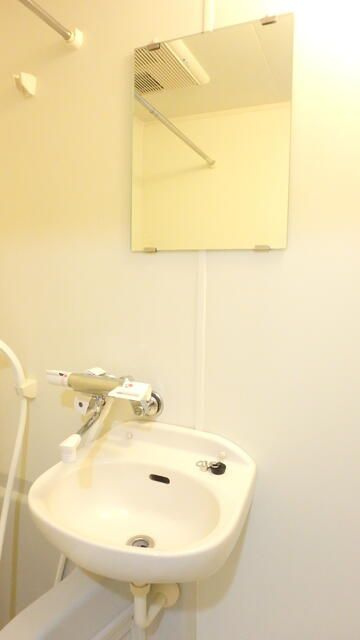 エスコート西早稲田の洗面所