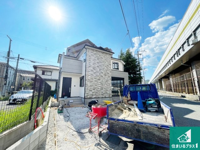 宝塚市売布　第1期　新築一戸建ての駐車場|駐車スペース！散水栓があるので、こまめに愛車を洗えます！