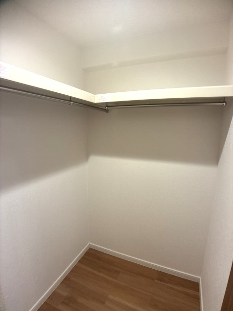 エンゼルハイム古淵の収納|洋室1にはウォークインクローゼットがあります
