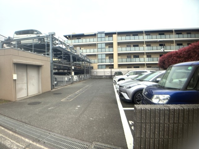 エンゼルハイム古淵の駐車場