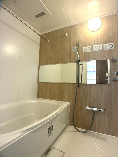 エンゼルハイム古淵の浴室|追い焚き機能、浴室乾燥機付きのユニットバス