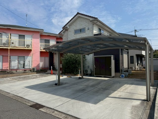 宇都宮市西川田５丁目　戸建の駐車場