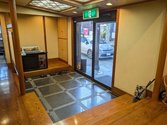 【エントランス】 | 匝瑳市八日市場イ　店舗