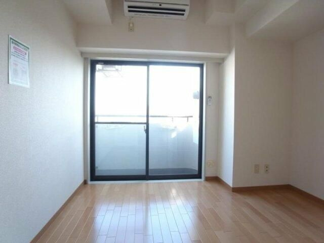 シティハイツ新大塚の居間・リビング