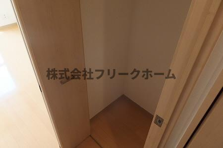 武蔵野市吉祥寺本町２丁目の賃貸マンションの収納