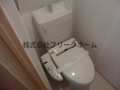 武蔵野市吉祥寺本町２丁目の賃貸マンションのトイレ