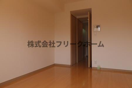 武蔵野市吉祥寺本町２丁目の賃貸マンションの居間・リビング