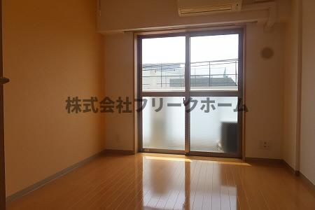 武蔵野市吉祥寺本町２丁目の賃貸マンションの寝室