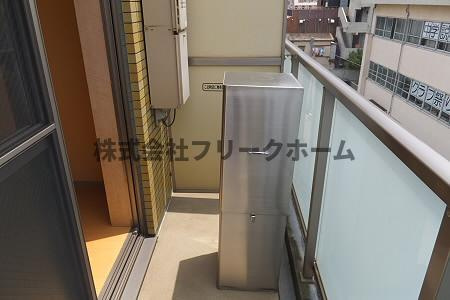 武蔵野市吉祥寺本町２丁目の賃貸マンションのバルコニー