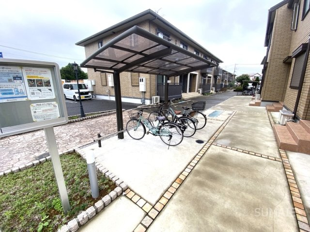 フロラシオン　Ｃのその他共用部分|屋根付き駐輪場☆彡