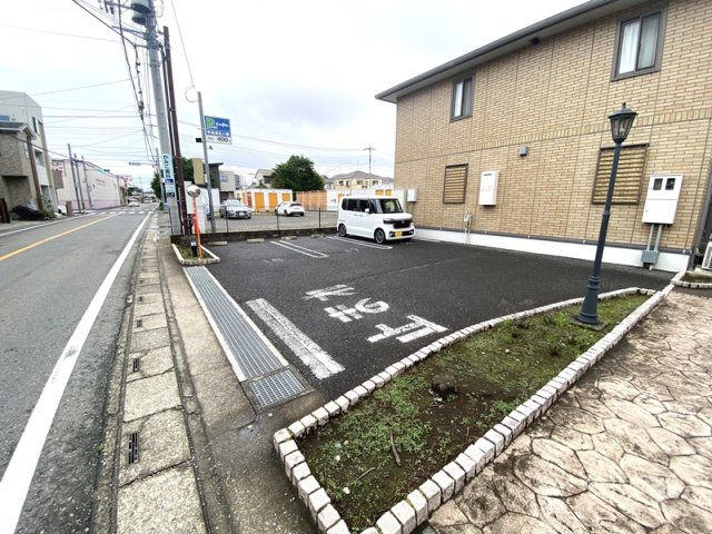フロラシオン　Ｃの駐車場|駐車スペース☆彡