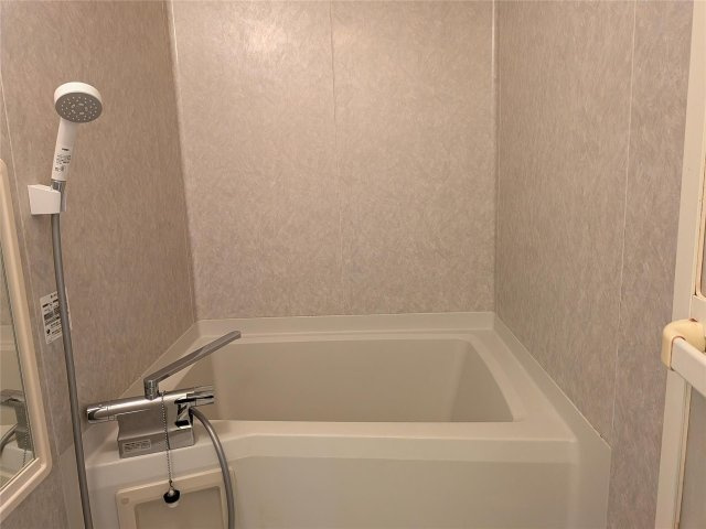 ジュネス焼津　Ｂの浴室