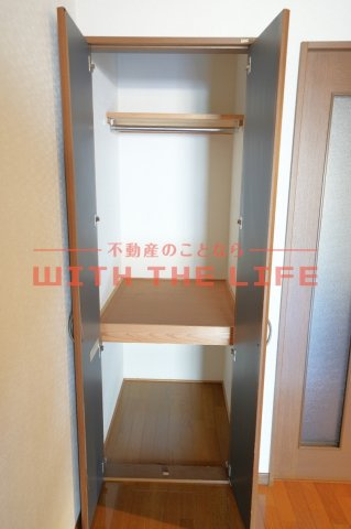 ボーントマトタウン【キャッシュバック対象物件】の収納|シンプルで使いやすい玄関です