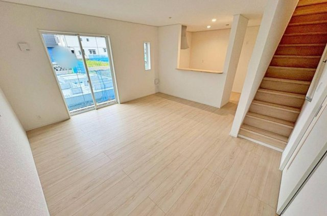【居間・リビング】 | 平塚市御殿　全８棟　新築住宅
