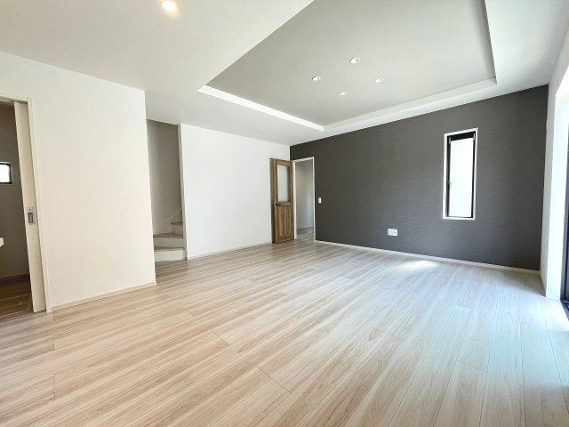 【居間・リビング】 | 福岡市東区八田3丁目13期　1号棟（全6棟）【仲介手数料無料・0円】 | 現地写真。