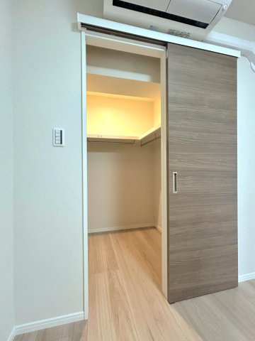 ライオンズマンション文京第２の収納|お客様の求める本当の“住み心地”とは何なのか。そのための一手間一工夫を惜しみません。街並みや周辺の環境に呼応しながら、美しく、そして毎日の暮らしを考慮した機能性の高い住まい。