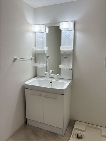 斎藤マンションの独立洗面台