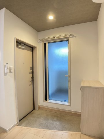 リュウト与野本町の玄関