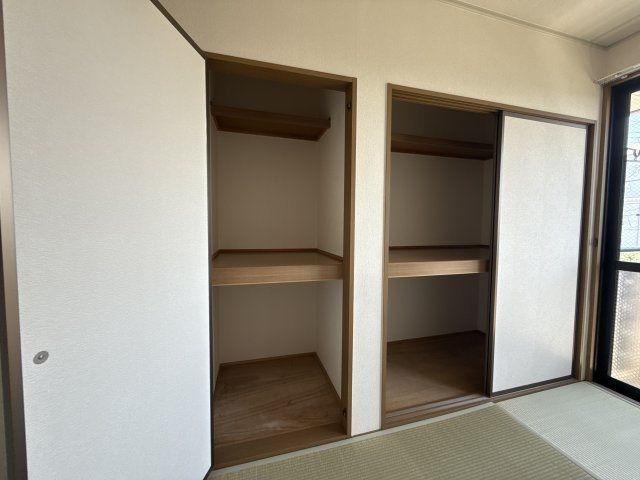 ガーデンハイツ　B棟の収納