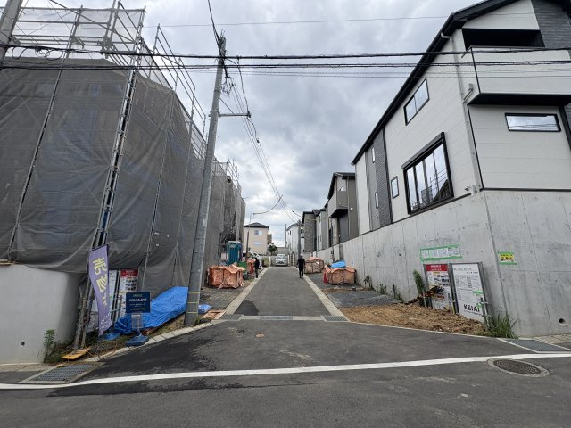 【その他】 | 福岡市東区八田3丁目13期　2号棟（全6棟）【仲介手数料無料・0円】 | 現地写真。前面道路です。