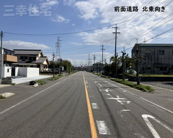 碧南市川端町の前面道路含む現地写真|北東向き