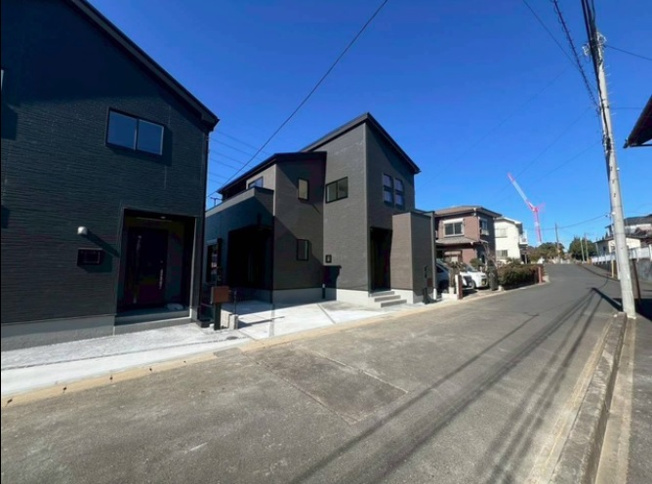 【前面道路含む現地写真】 | 佐倉市石川4期　新築戸建て　1号棟 | 前面道路写真
