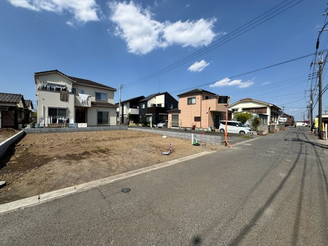 狭山市水野売地の前面道路含む現地写真