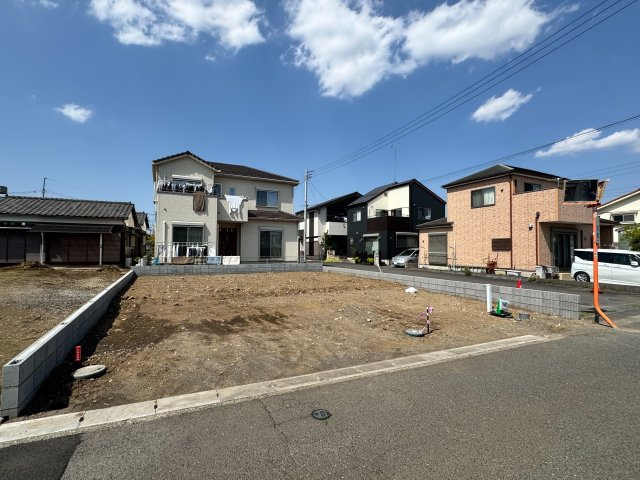 狭山市水野売地の前面道路含む現地写真