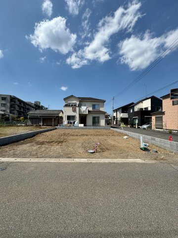 狭山市水野売地の前面道路含む現地写真