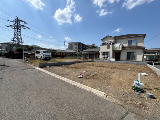 狭山市水野売地の前面道路含む現地写真