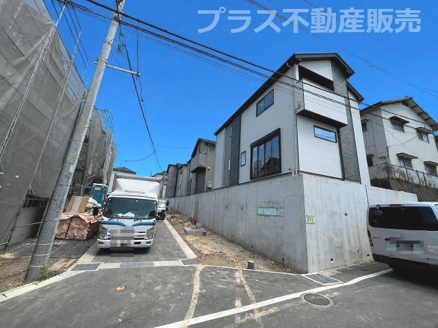 【外観】 | 福岡市東区八田3丁目13期　4号棟（全6棟）【仲介手数料無料・0円】 | 現地写真。同じ物件を見るなら、プラス不動産販売にお任せ下さい。