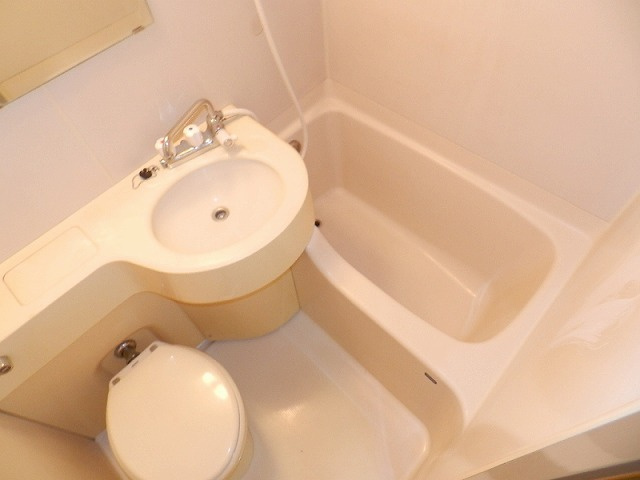 室蘭東町第２住宅の浴室