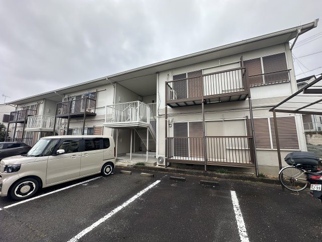 シャルダンハイツD棟の外観