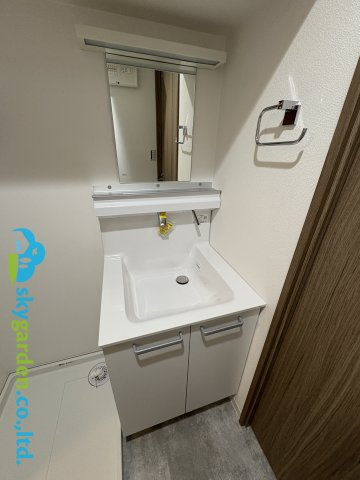 湘南台リリエンハイムの独立洗面台|新品の洗面台