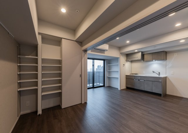 SYFORME OMIYAの居間・リビング|Atypeのお写真です