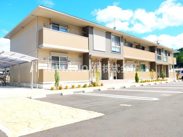 ロイヤルタウン篠山口　B棟
