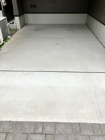 天沼町戸建の駐車場