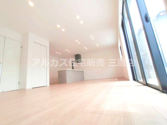 西武新宿線 花小金井駅 徒歩13分 新築戸建 西東京市芝久保町１丁目の居間・リビング